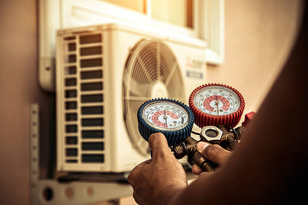 Professional Hvac Maintenance technician working in Morton, MS